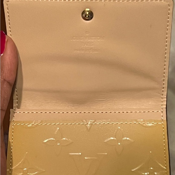 LOUIS VUITTON Ivory Yellow Monogram Card Wallet - Picture 13 of 14